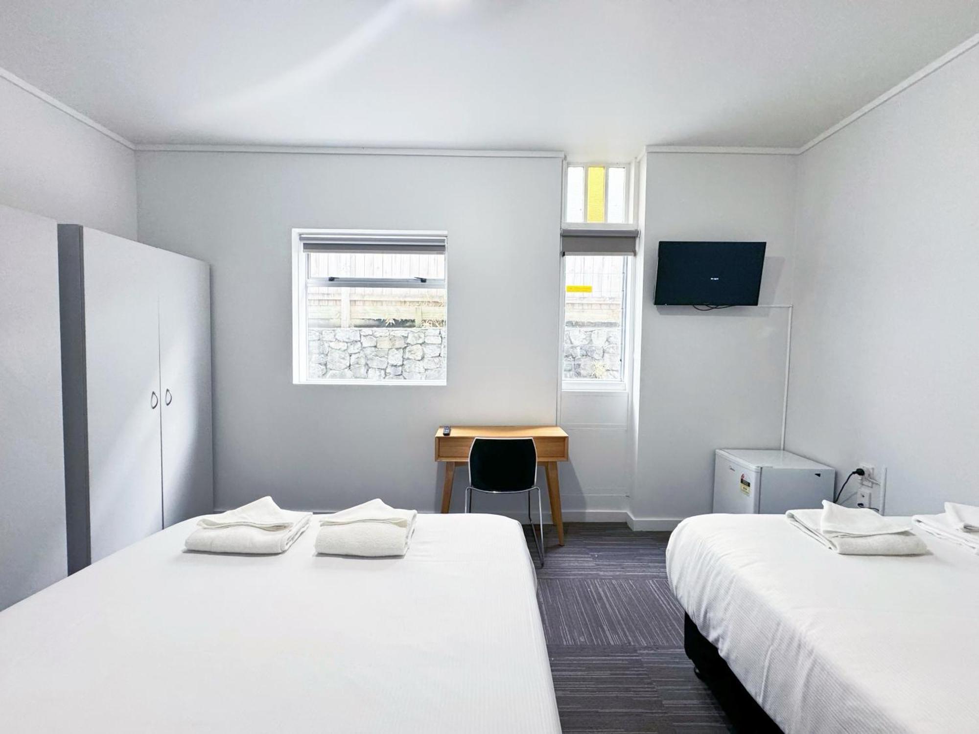 140 Ghuznee Hostel Wellington Extérieur photo